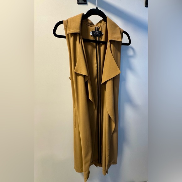 Only Vest - Picture 1 of 4